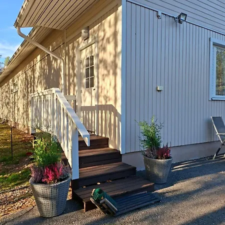 Kivikumpu Near Center