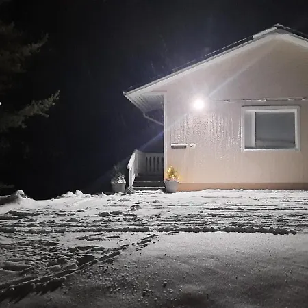 Kivikumpu Near Center